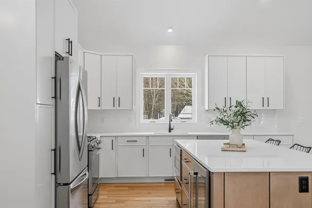 $995,000 | 182 Shore Drive, Salem, NH 03079