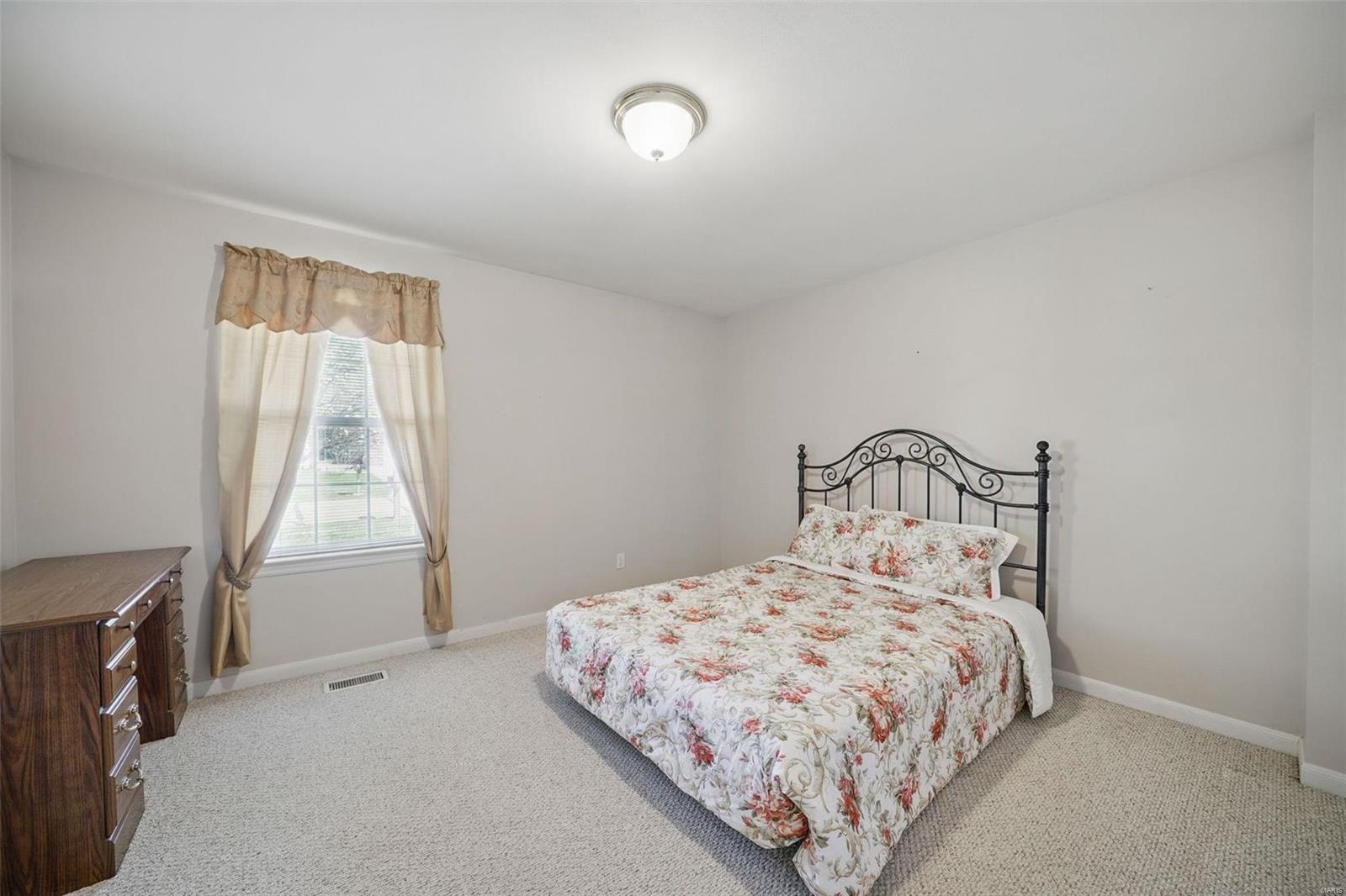 160 Stable Ridge Drive Troy, MO 63379 - Photo 11 of 27