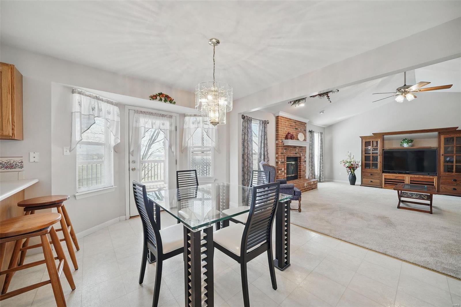 160 Stable Ridge Drive Troy, MO 63379 - Photo 6 of 27