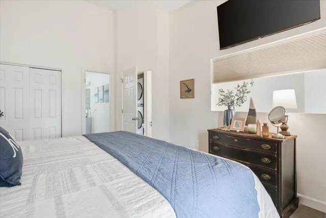 $635,000 | 219 Shoreline Drive, Unit 122, Moneta, VA 24121