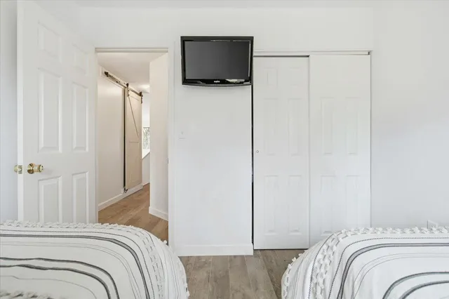 $635,000 | 219 Shoreline Drive, Unit 122, Moneta, VA 24121