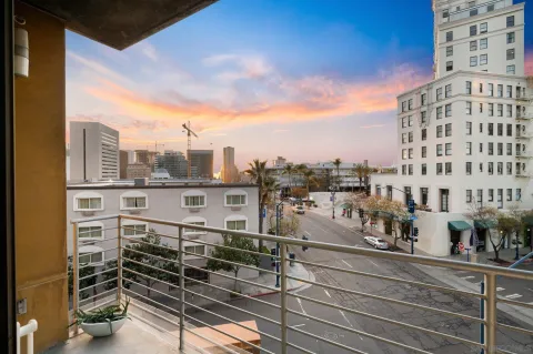 $479,000 | 801 Ash Street, Unit 405, San Diego, CA 92101