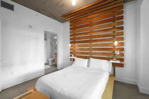 $479,000 | 801 Ash Street, Unit 405, San Diego, CA 92101