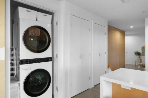 $479,000 | 801 Ash Street, Unit 405, San Diego, CA 92101