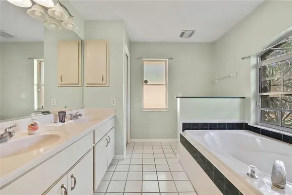 $550,996 | 340 East Savoy Street, Lecanto, FL 34461