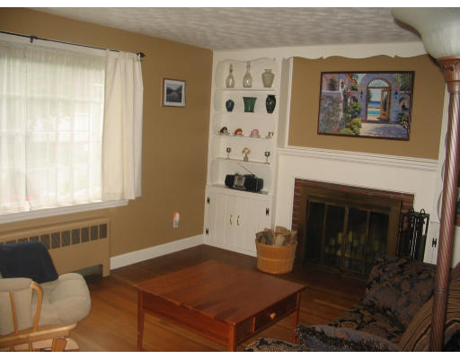 4 Ireta Road Shrewsbury, MA 01545 - Photo 10 of 13 Gallery Image 10