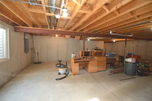 $339,900 | 733 Mecosta Lane, Romeoville, IL 60446