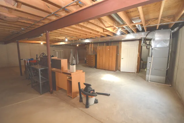 $339,900 | 733 Mecosta Lane, Romeoville, IL 60446