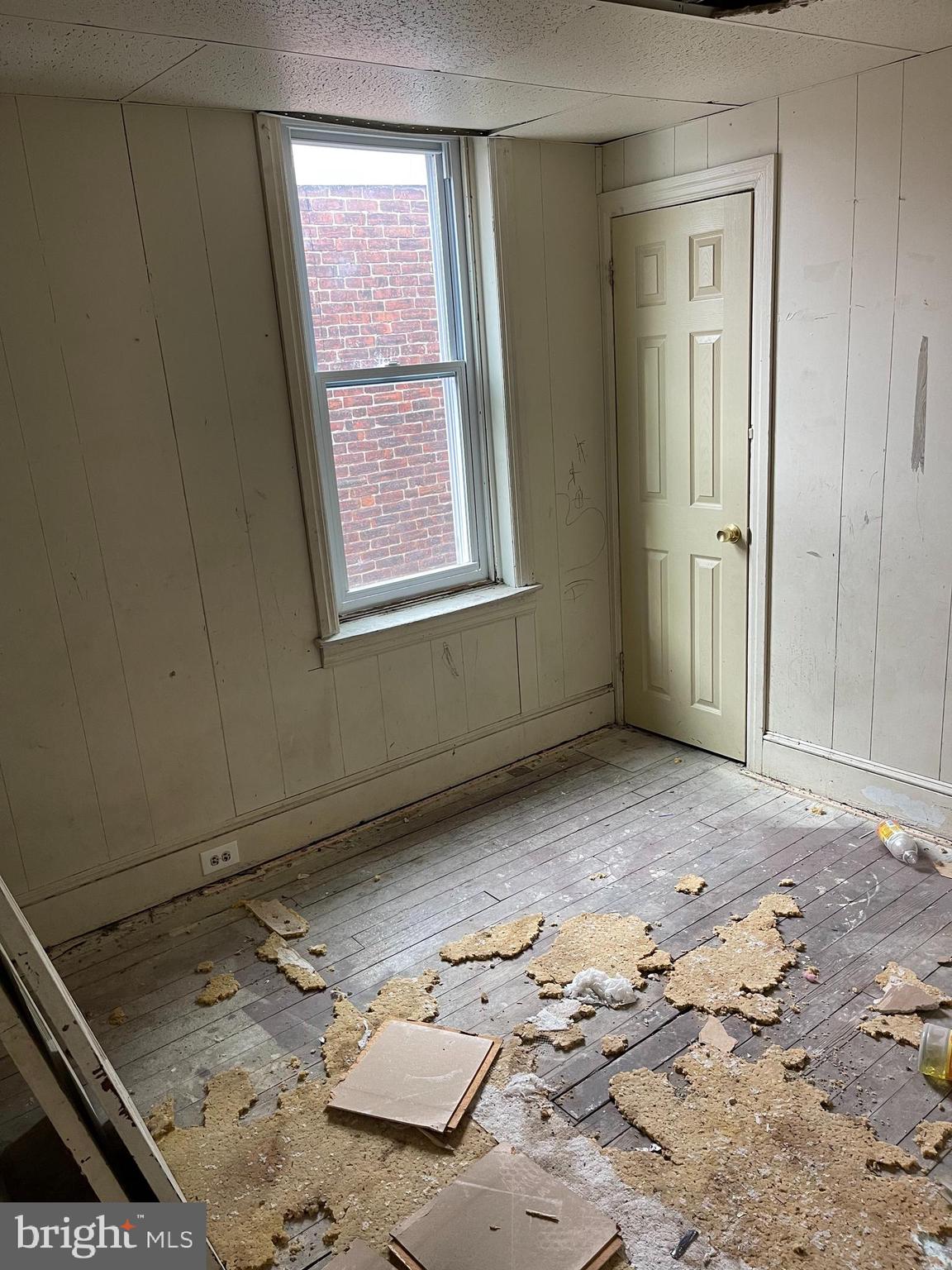 1105 West 8th Street Chester, PA 19013 - Photo 5 of 12