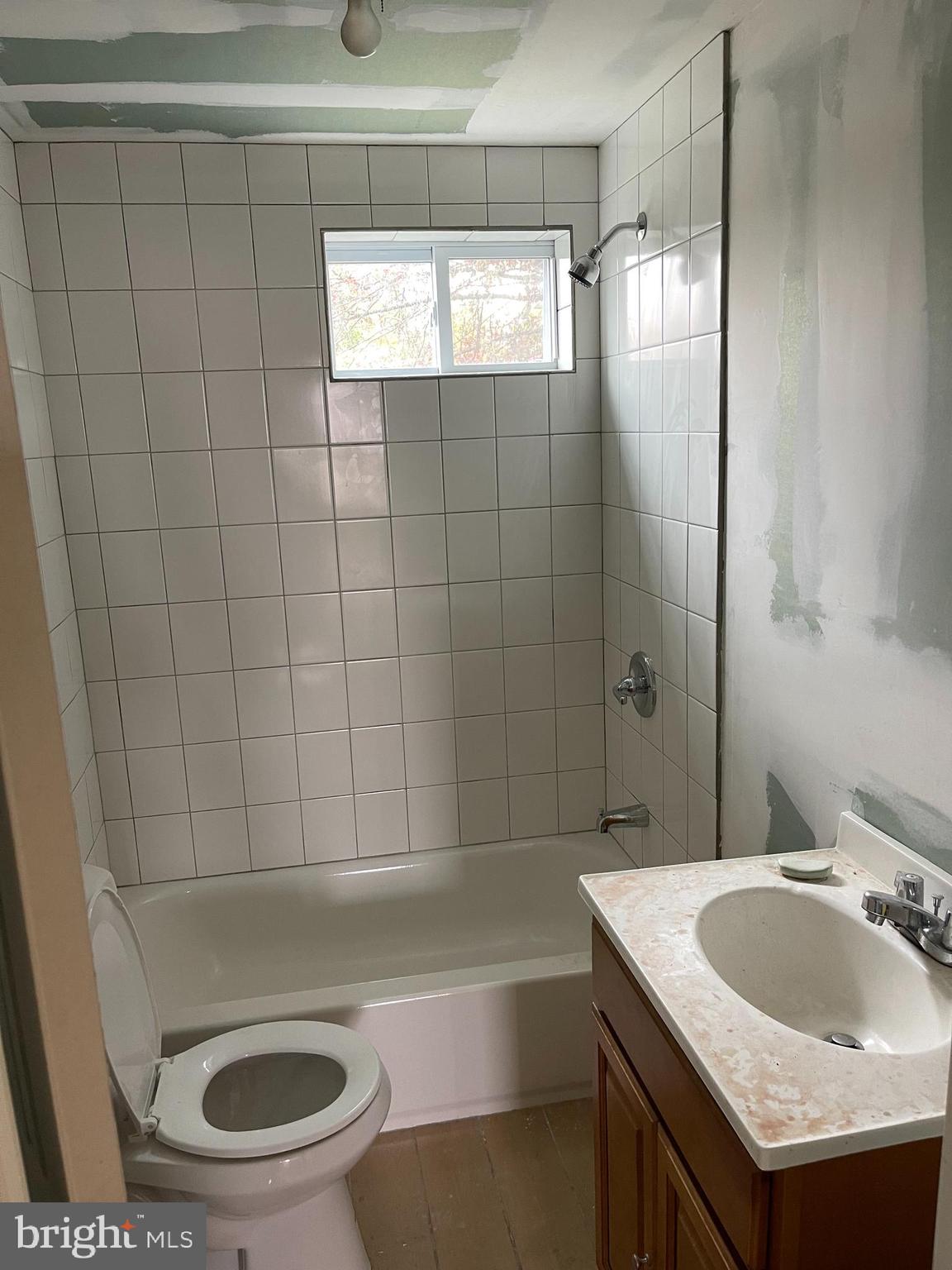 1105 West 8th Street Chester, PA 19013 - Photo 7 of 12