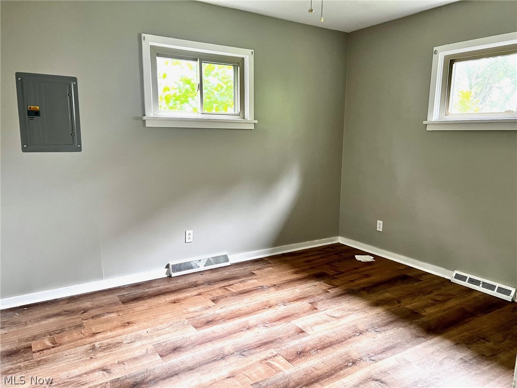 1460 North Road Warren, OH 44483 - Photo 11 of 13 Gallery Image 11