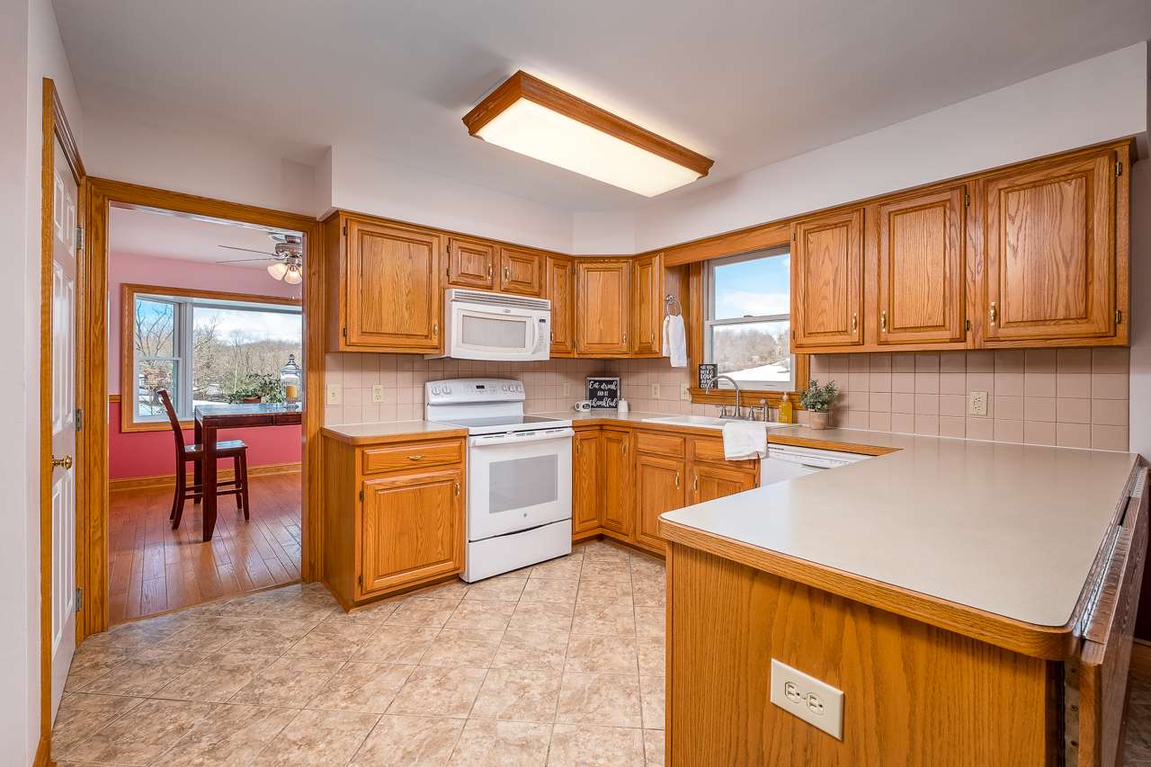 1866 Spring Hill Road Staunton, VA 24401 - Photo 12 of 48 Gallery Image 12