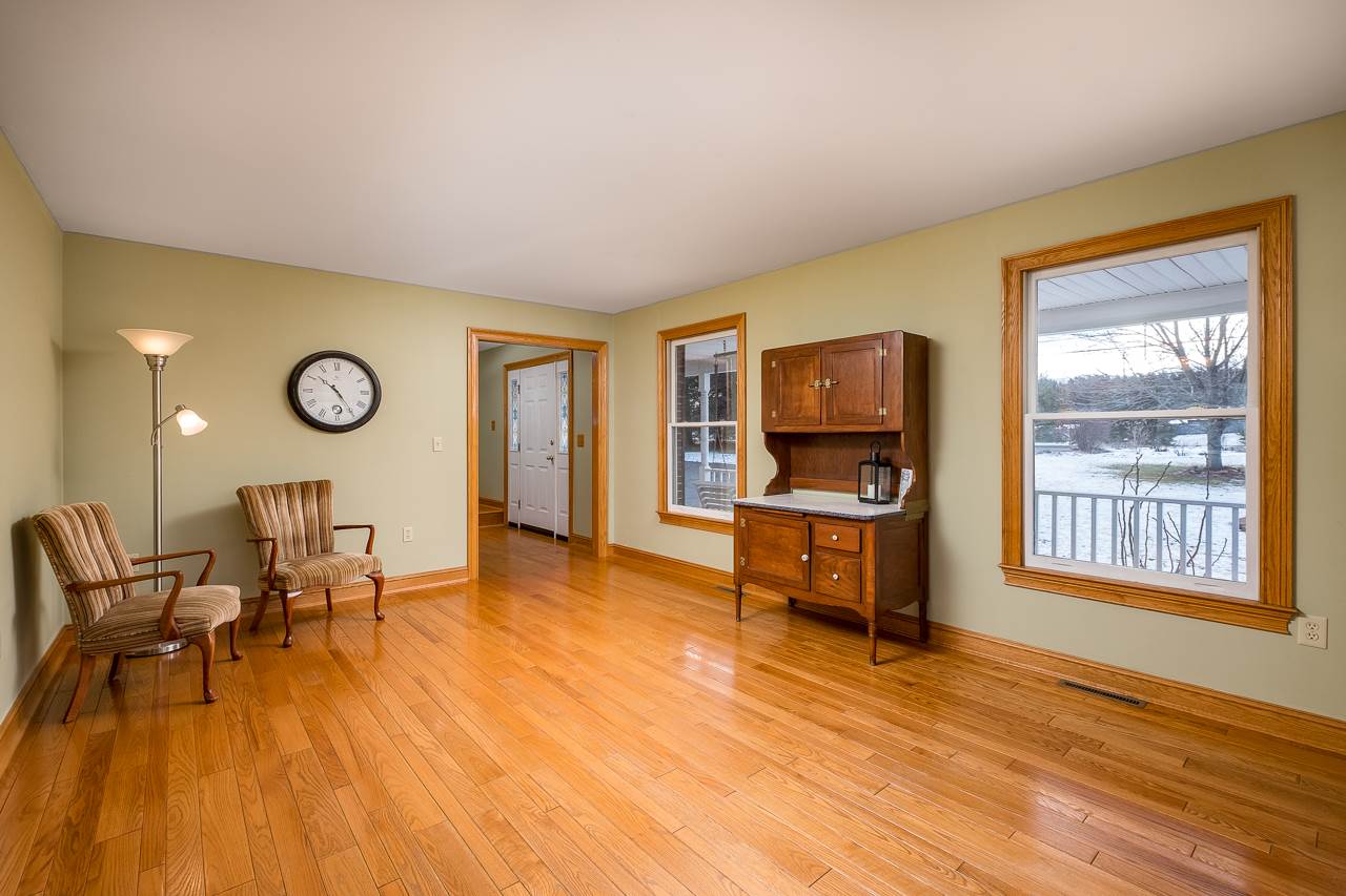 1866 Spring Hill Road Staunton, VA 24401 - Photo 7 of 48 Gallery Image 7