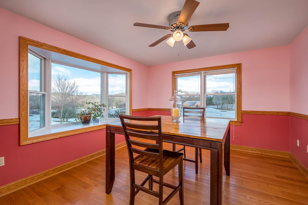1866 Spring Hill Road Staunton, VA 24401 - Photo 9 of 48 Gallery Image 9