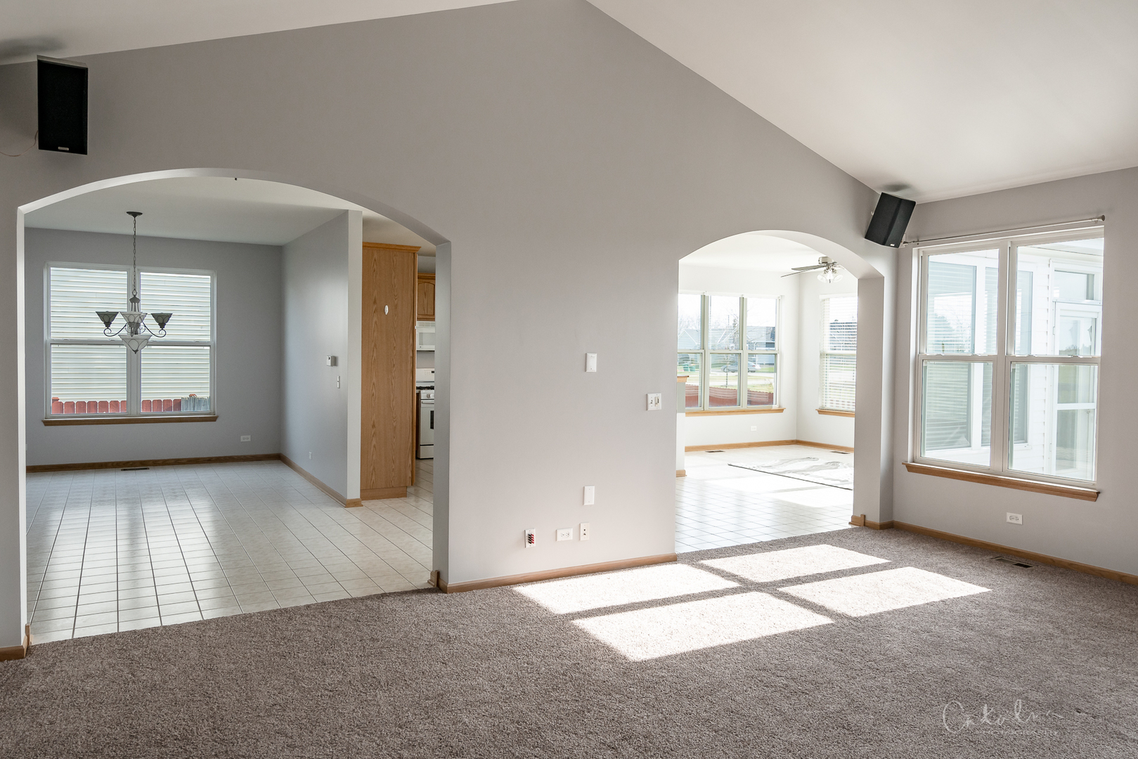 114 Wilkins Road Sycamore, IL 60178 - Photo 3 of 31