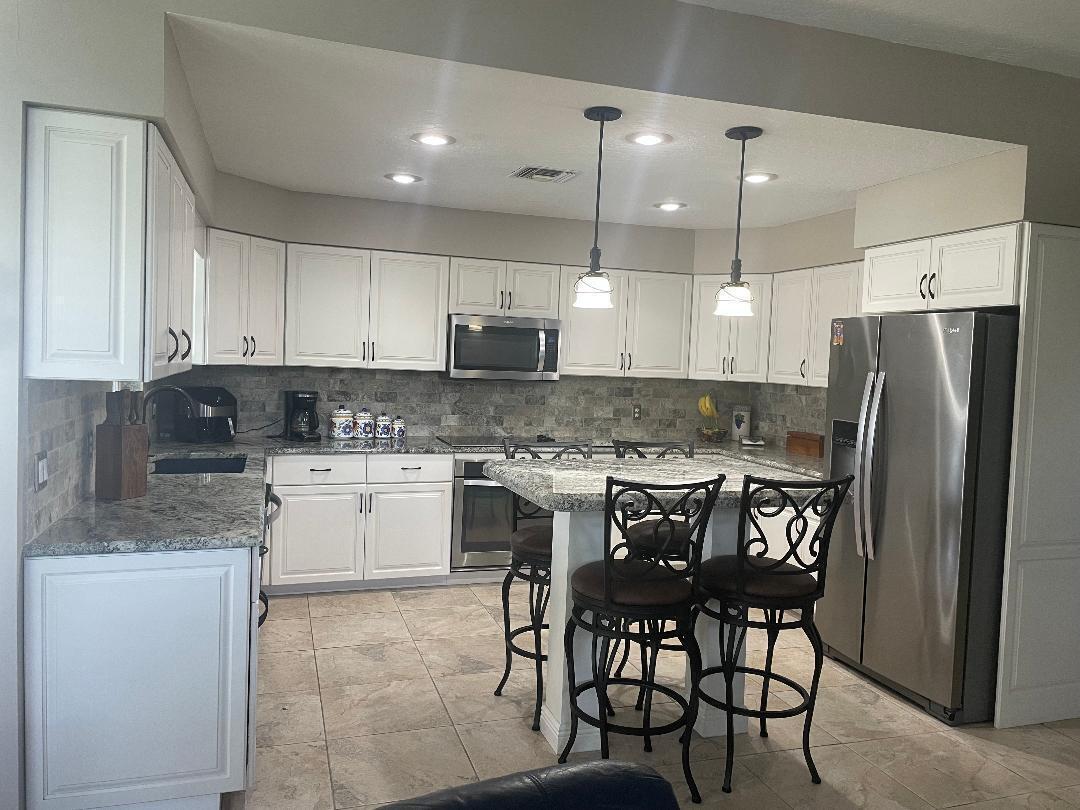 717 West Fischer Circle Sebastian, FL 32958 - Photo 3 of 12 Kitchen