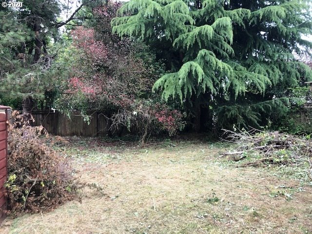 2691 North 33rd Street Springfield, OR 97477 - Photo 6 of 7