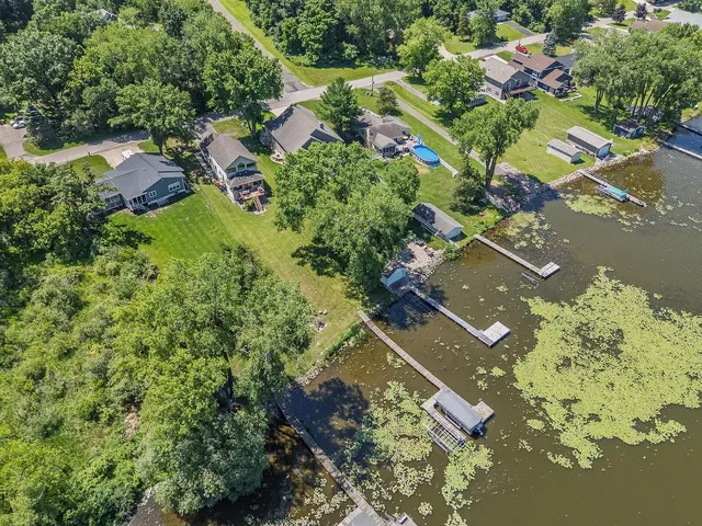 $849,900 | W11296 Red Cedar Drive, Lodi, WI 53555