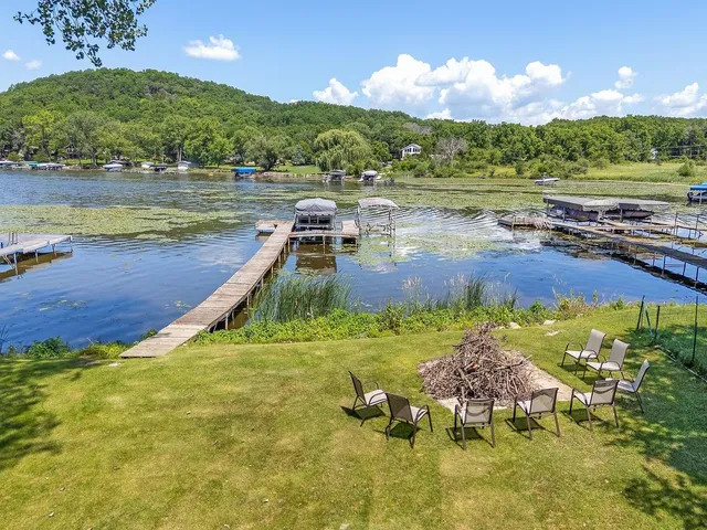 $849,900 | W11296 Red Cedar Drive, Lodi, WI 53555