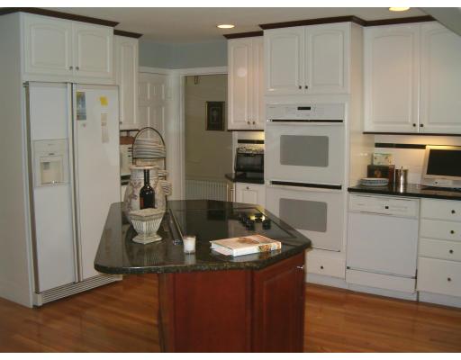 9 Grant Road Lynnfield, MA 01940 - Photo 8 of 16 Gallery Image 8