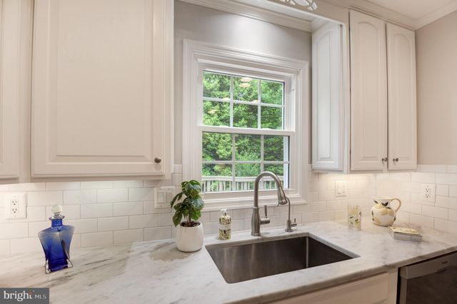 $1,315,000 | 11704 Flemish Mill Court, Oakton, VA 22124