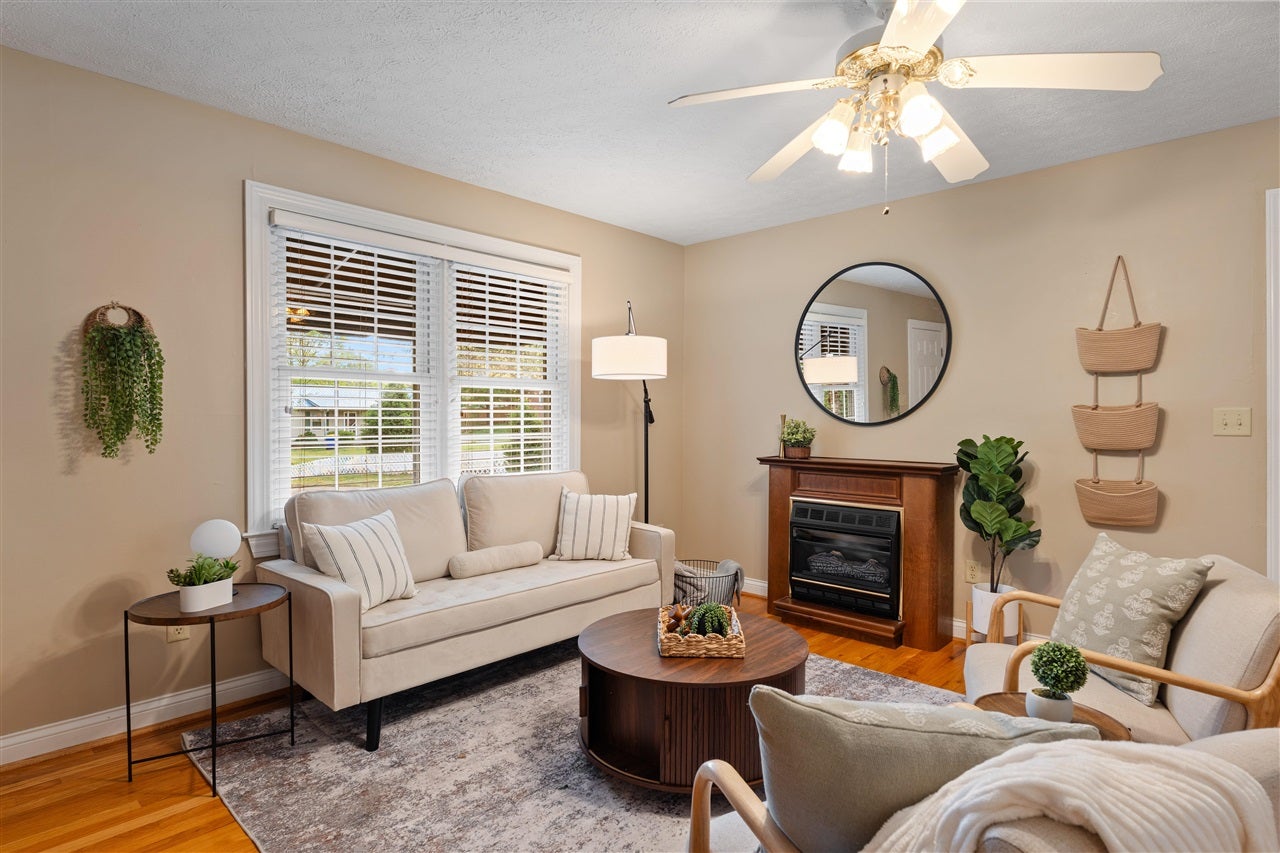 694 Castle Heights Road Bowling Green, KY 42103 - Photo 7 of 33 Gallery Image 7