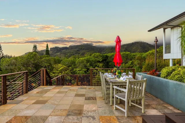 a picture of flowers