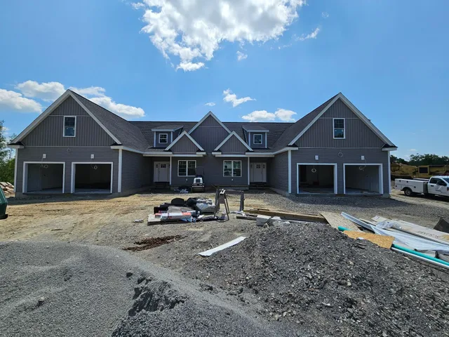 $799,000 | 10 A Oakland Rdg Road, Unit 11, Pelham, NH 03076