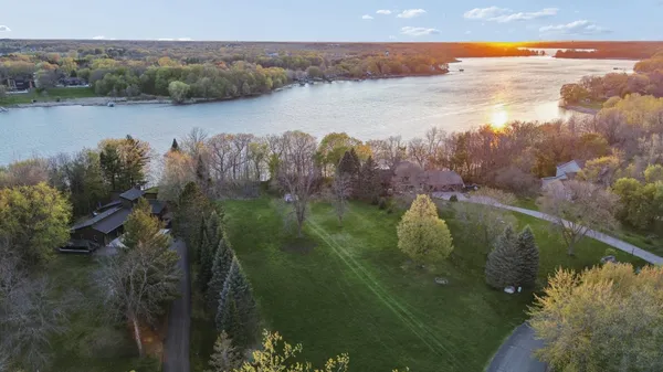 $795,000 | 5125 Fern Drive, Loretto, MN 55357