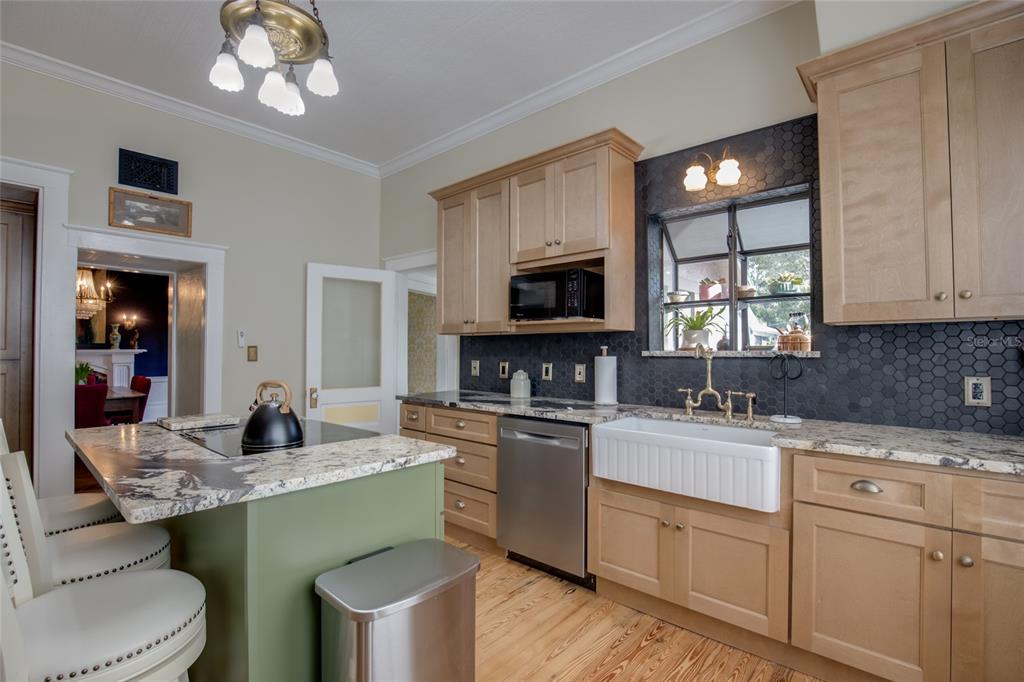 101 Read Street Tarpon Springs, FL 34689 - Photo 19 of 87