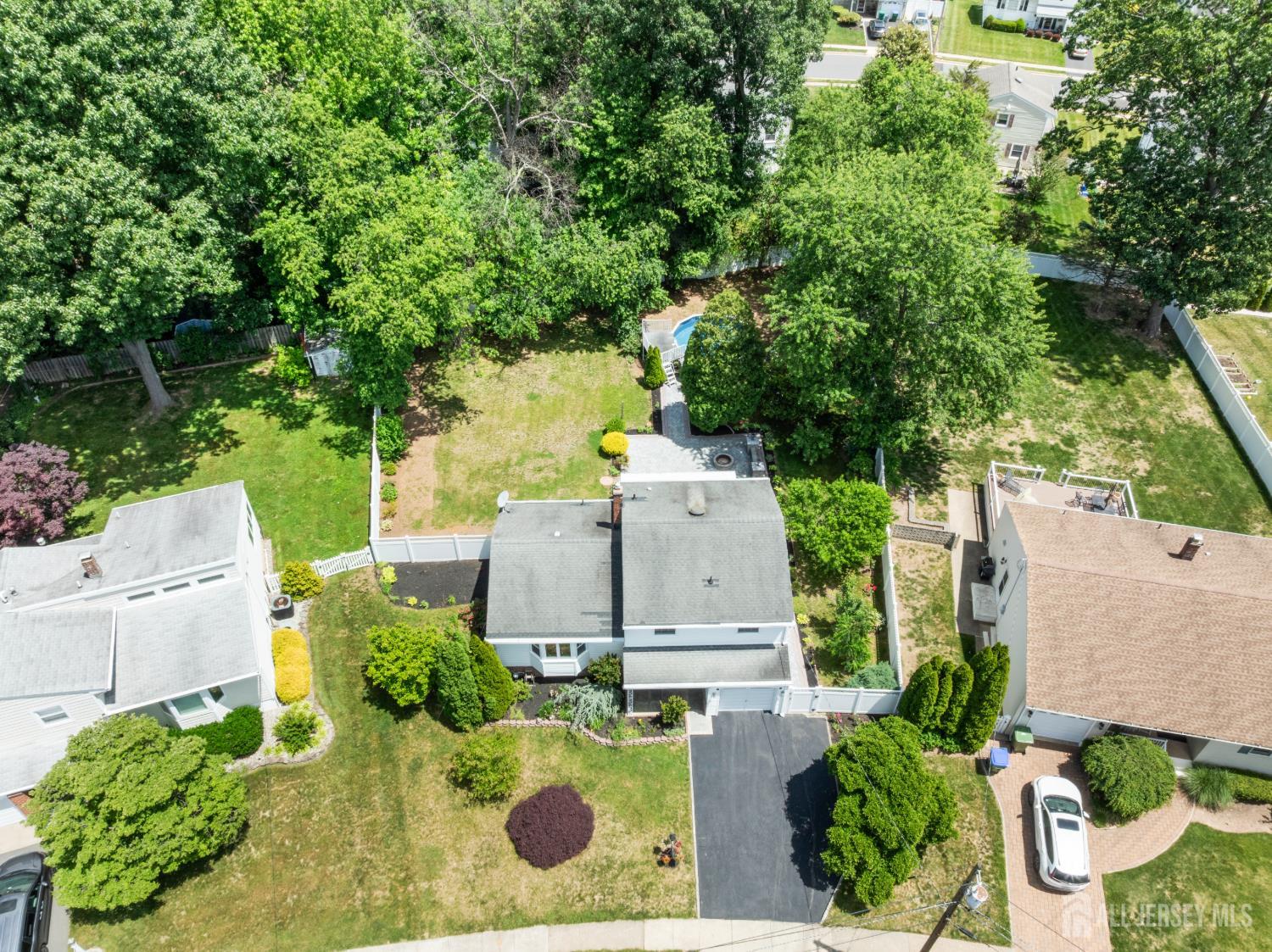 55 Ferris Road Edison, NJ 08817 - Photo 2 of 43