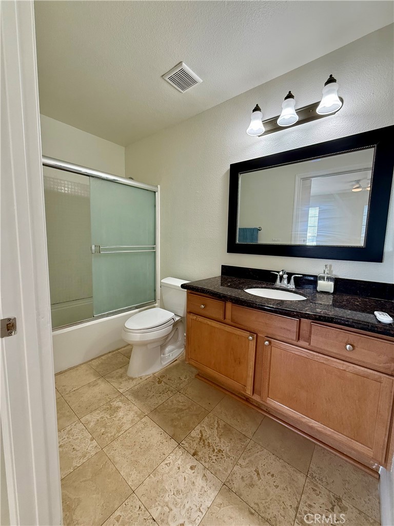 375 Central, Unit 113 Riverside, CA 92507 - Photo 13 of 19 Primary Bathroom