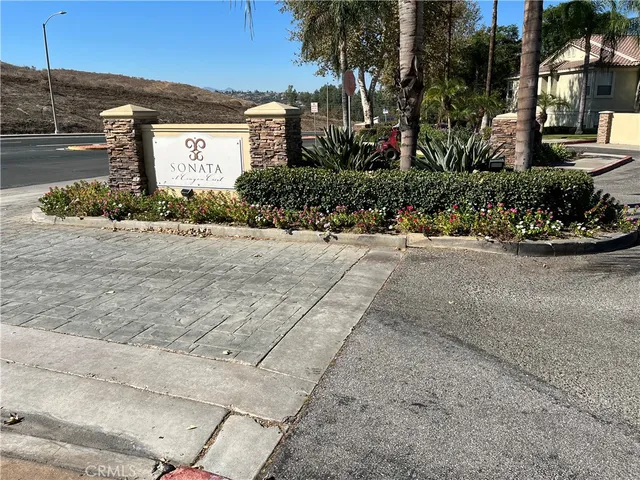 $2,850 | 375 Central, Unit 113, Riverside, CA 92507