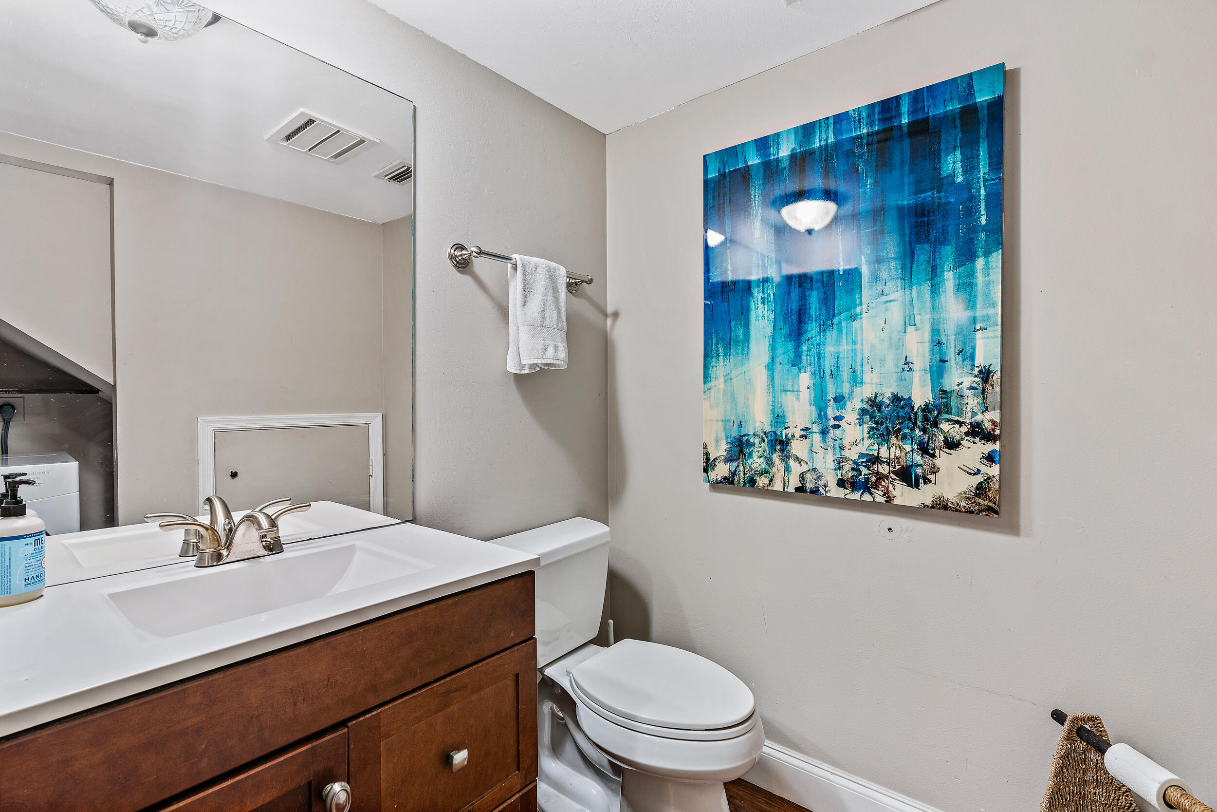 110 North Delaware Boulevard, Unit 10D Jupiter, FL 33458 - Photo 8 of 14 110 N Delaware Blvd-5