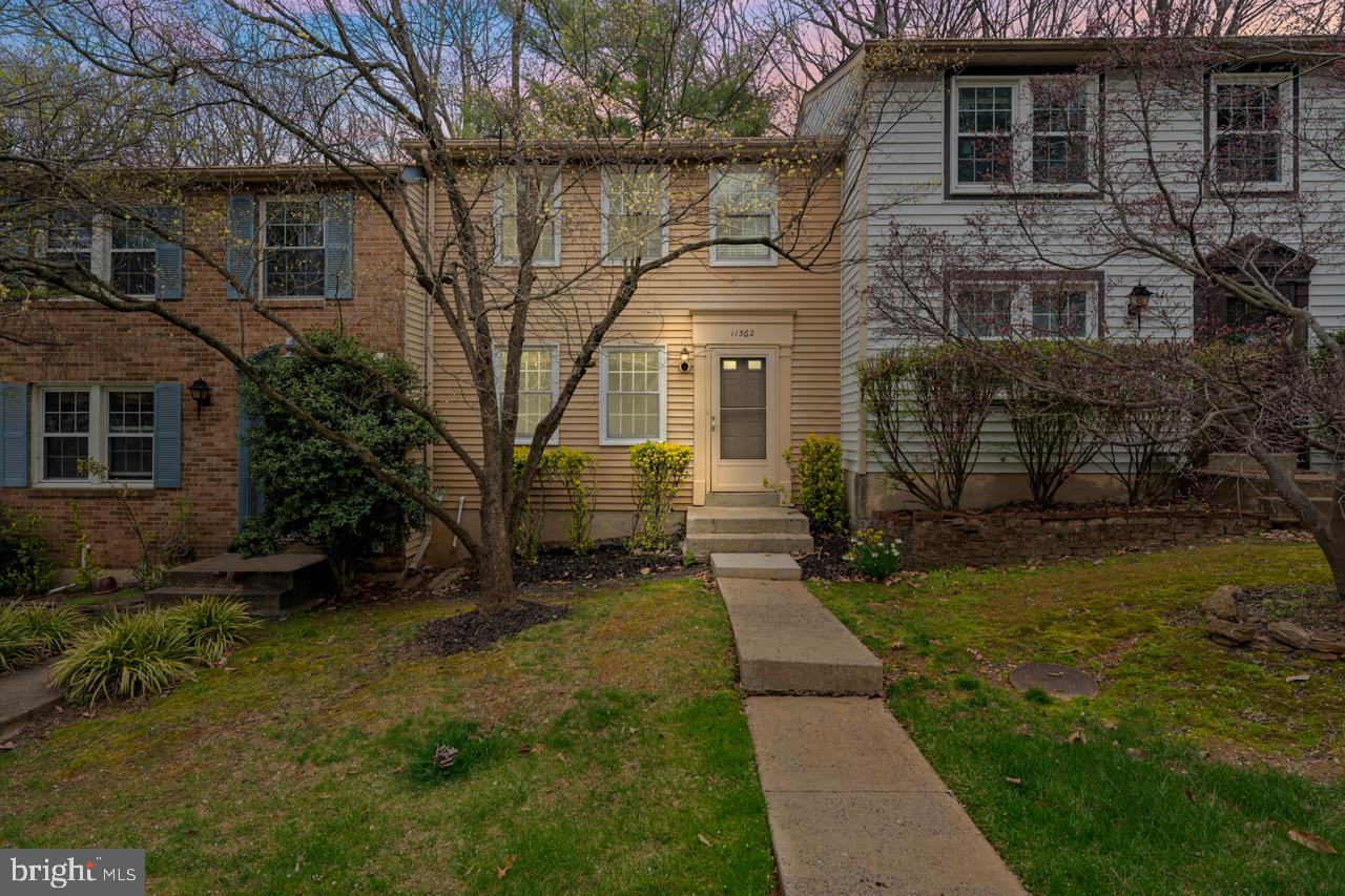 11562 Ivy Bush Court Reston, VA 20191 - Photo 1 of 23