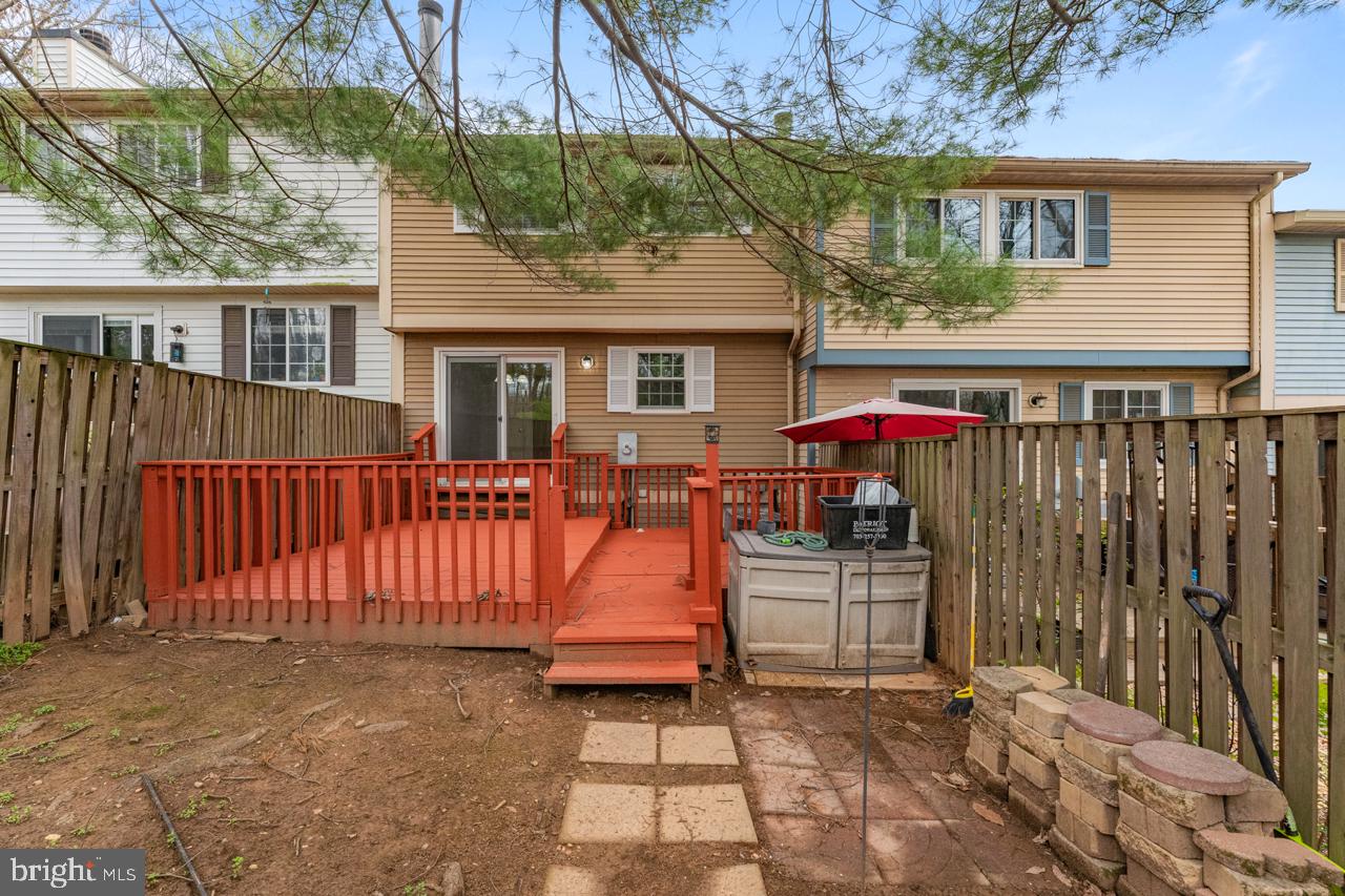 11562 Ivy Bush Court Reston, VA 20191 - Photo 22 of 23