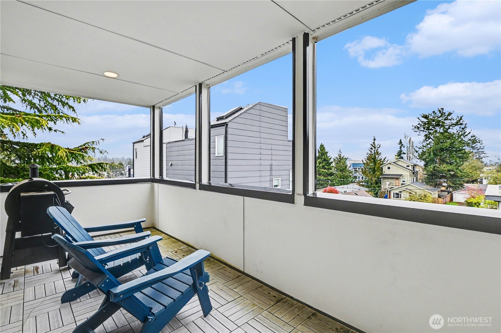 933 North 91st Street, Unit B Seattle, WA 98103 - Photo 22 of 26