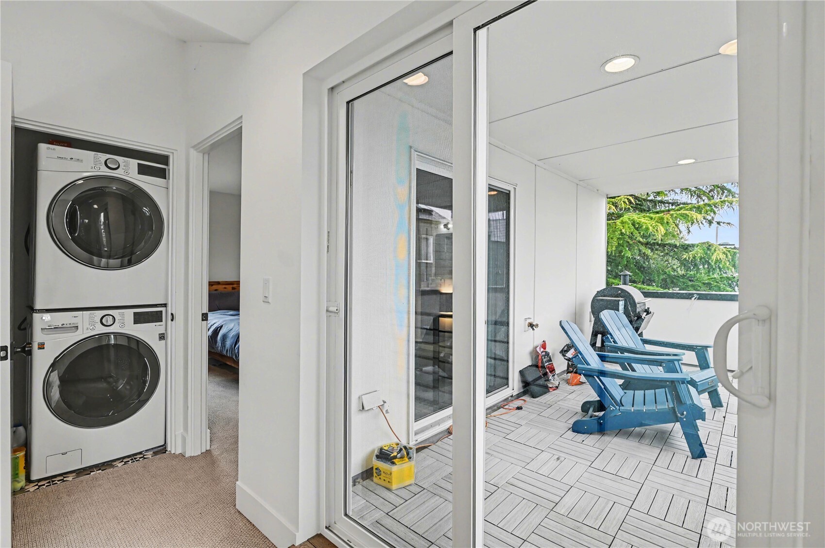 933 North 91st Street, Unit B Seattle, WA 98103 - Photo 23 of 26