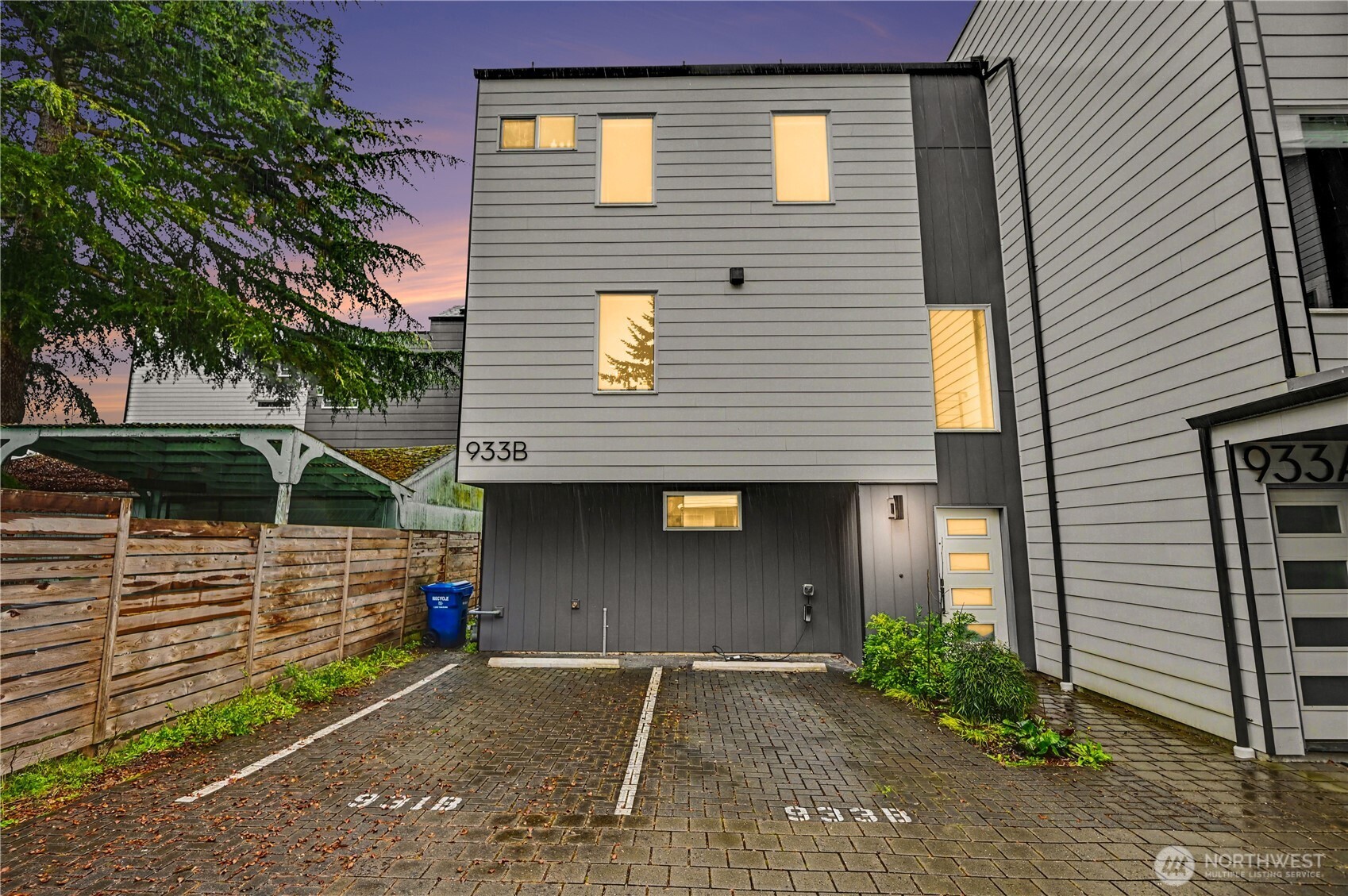 933 North 91st Street, Unit B Seattle, WA 98103 - Photo 26 of 26