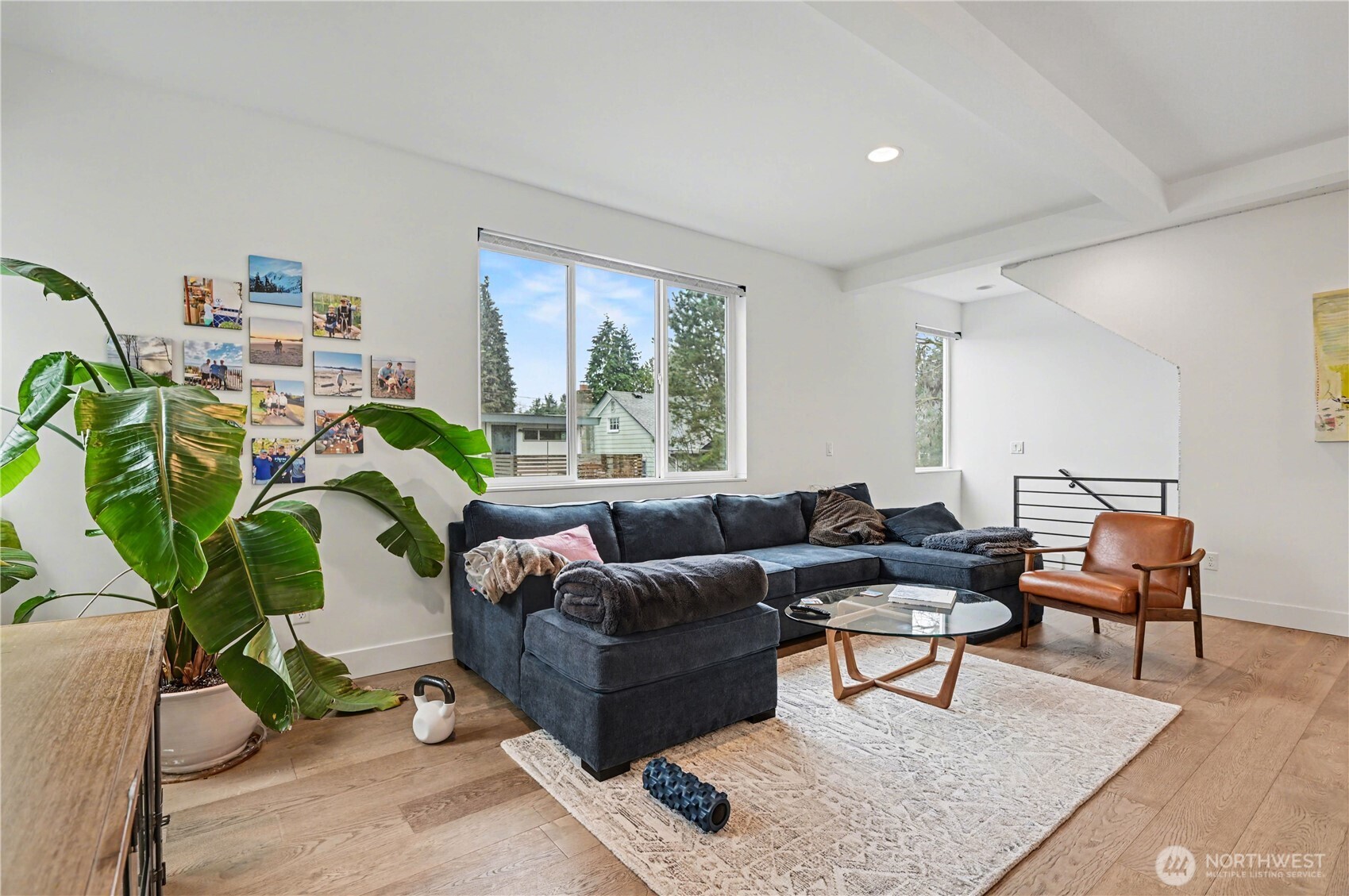 933 North 91st Street, Unit B Seattle, WA 98103 - Photo 4 of 26