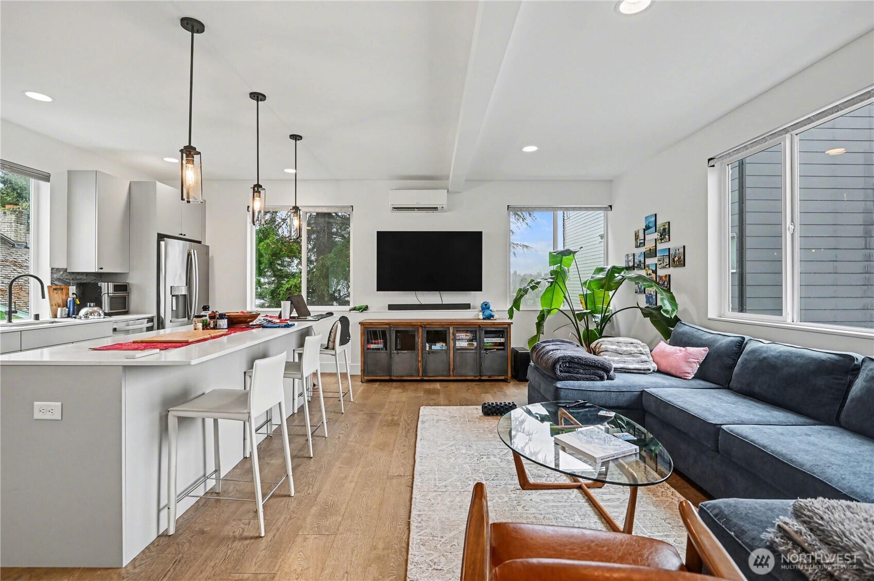 933 North 91st Street, Unit B Seattle, WA 98103 - Photo 8 of 26