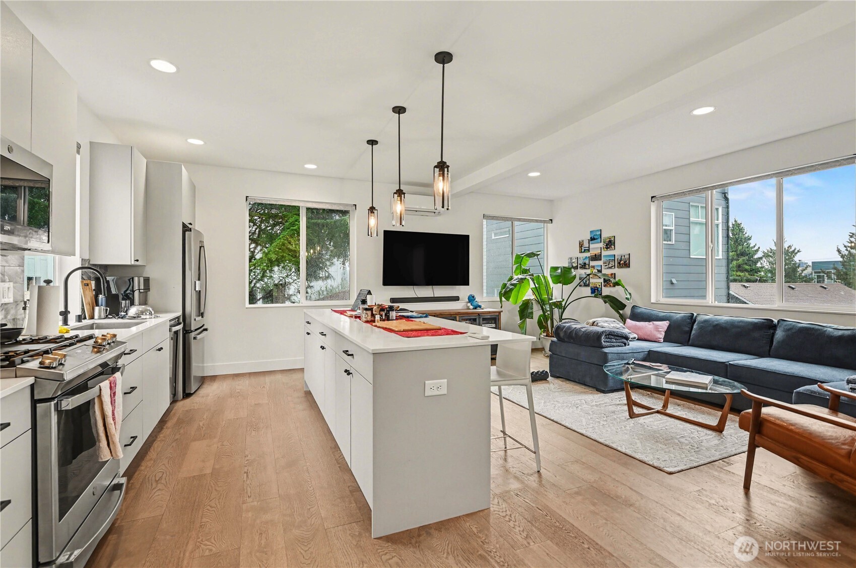 933 North 91st Street, Unit B Seattle, WA 98103 - Photo 10 of 26