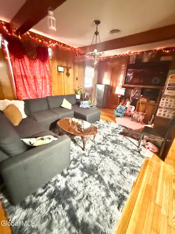 $360,000 | 5 Hawk Street, Schenectady, NY 12307