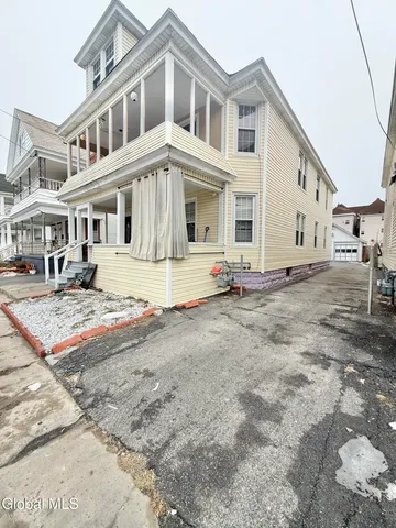 $360,000 | 5 Hawk Street, Schenectady, NY 12307
