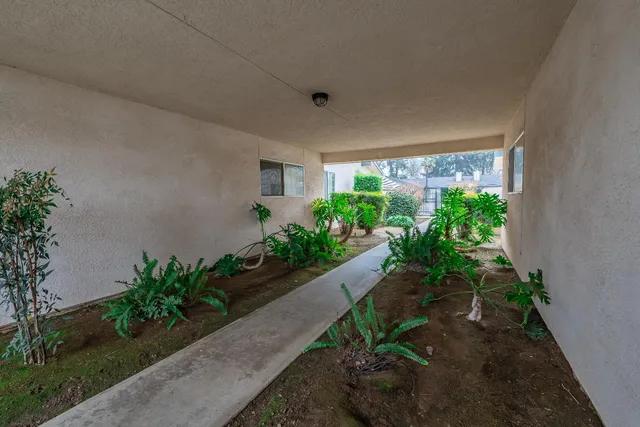 $899,000 | 10 West 9th Street, Clovis, CA 93612