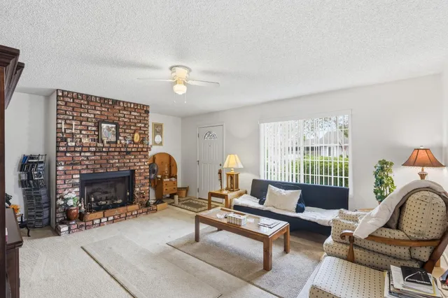 $899,000 | 10 West 9th Street, Clovis, CA 93612