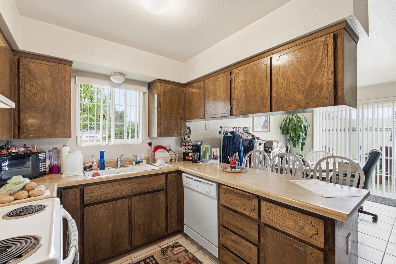 10 West 9th Street Clovis, CA 93612 - Photo 36 of 61