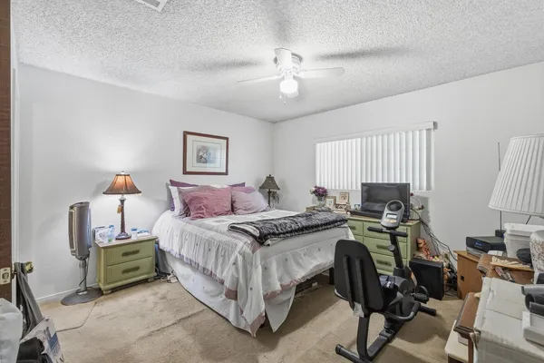 $910,655 | 10 West 9th Street, Clovis, CA 93612