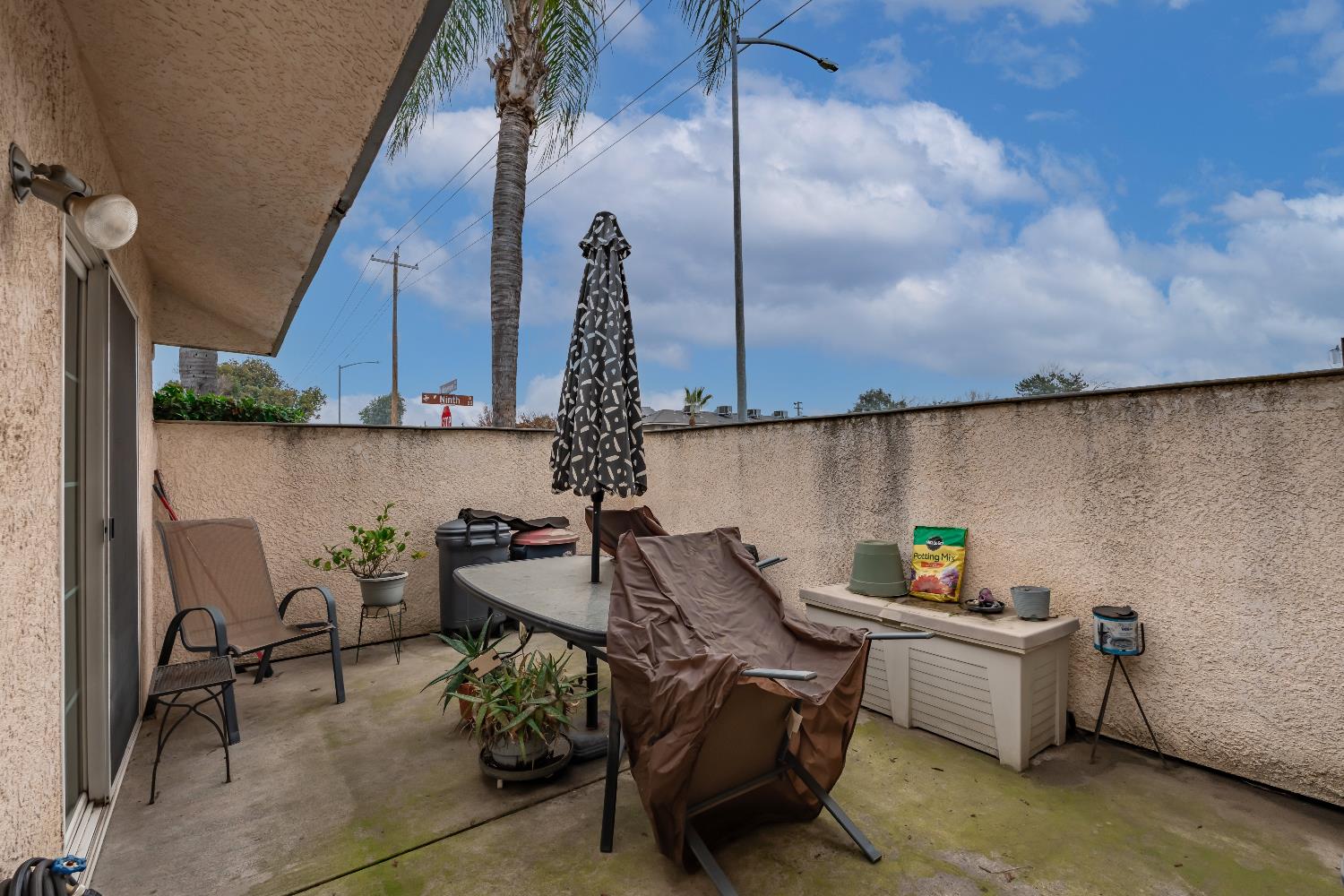 10 West 9th Street Clovis, CA 93612 - Photo 46 of 61