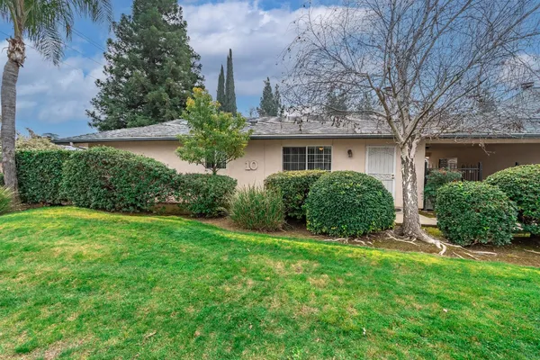 $910,655 | 10 West 9th Street, Clovis, CA 93612